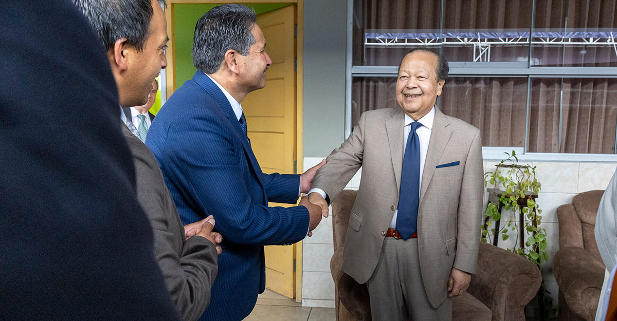 Prem Rawat met with leaders in Cusco, Peru